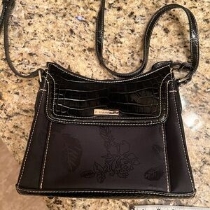 Liz Claiborne Black Crossbody Bag with Contrast Stitching